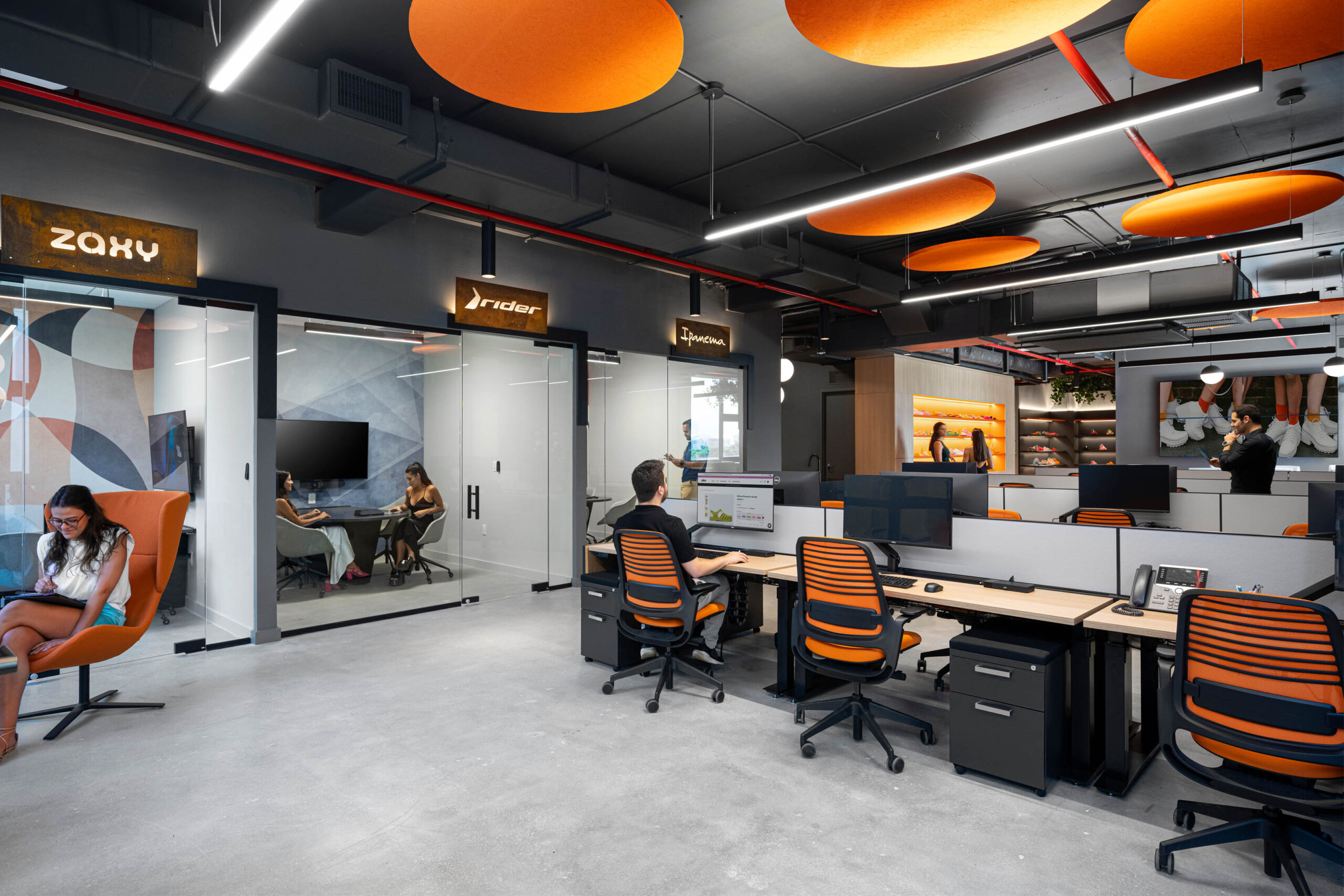 Orange Office Grendene Headquarters Design